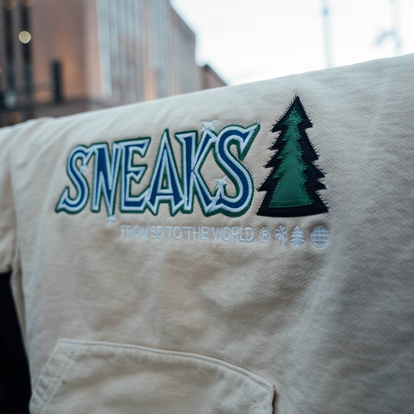 minny hoodie, se beige